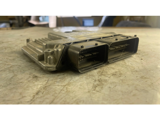 Блок управления двигателя 0281013568, 55563338 Saab 9-5