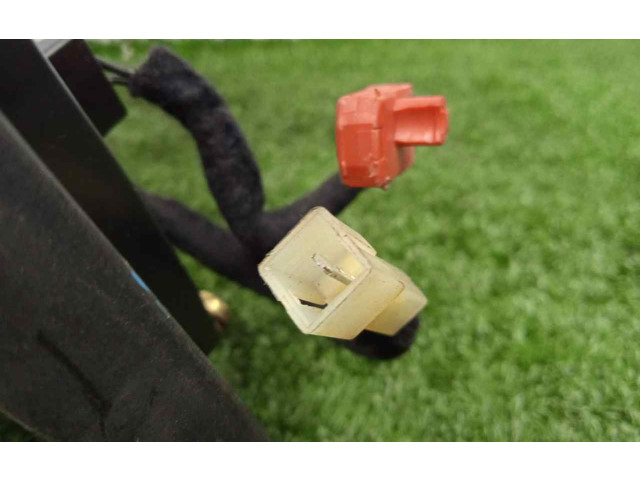 Подушка безопасности водителя 4D0951543 Audi Coupe