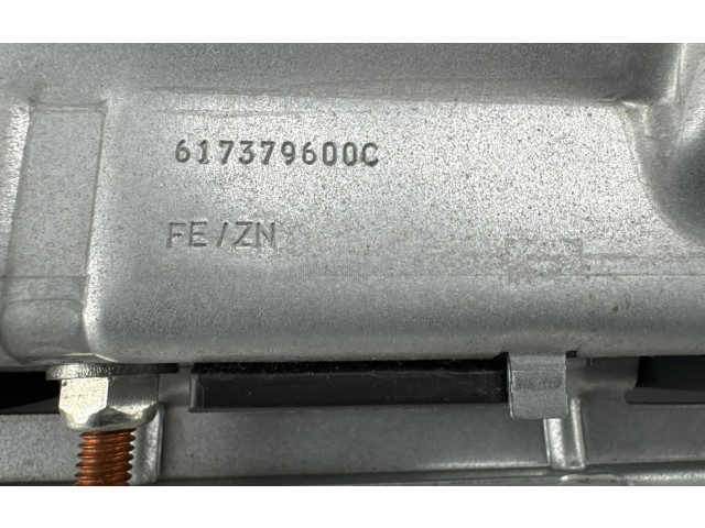 Подушка безопасности для колен 617379600C Mercedes-Benz A W176