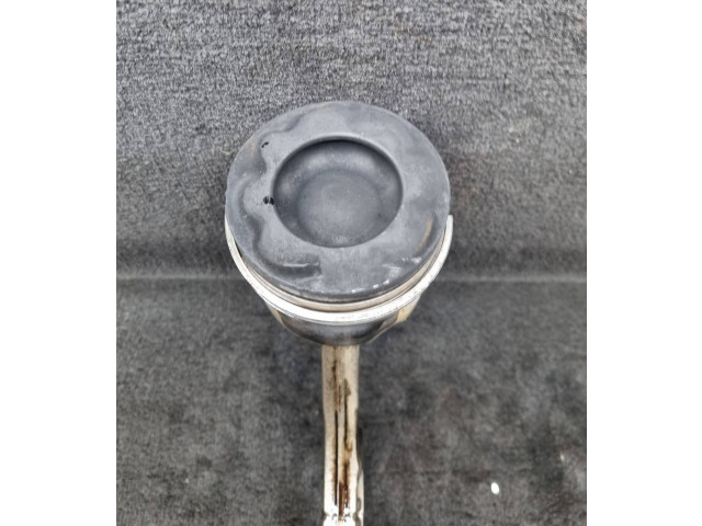 Píst 057107065CA, 057198401F   Audi Q7 4L     