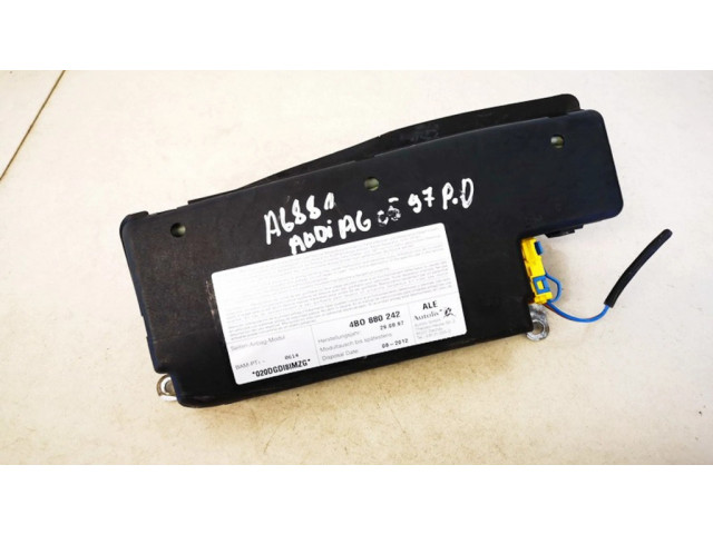 Подушка безопасности в сиденье 4b0880242   Audi A6 S6 C5 4B