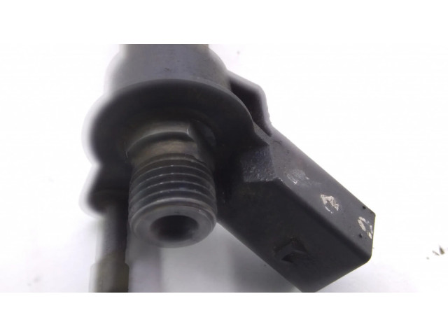 Vstřikovač 779787705 BMW 3 E92 E93 pro naftový motor 2.0