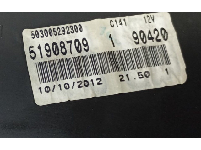 Панель приборов 52038991   Fiat Grande Punto       