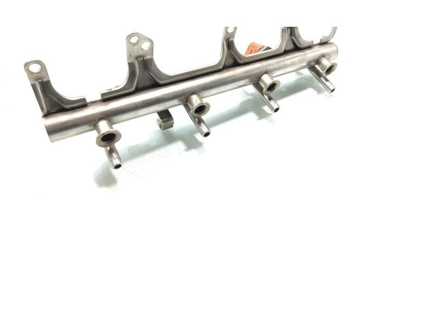 Топливная рампа 06J133317G   Audi A3 S3 8P   для двигателя BYT