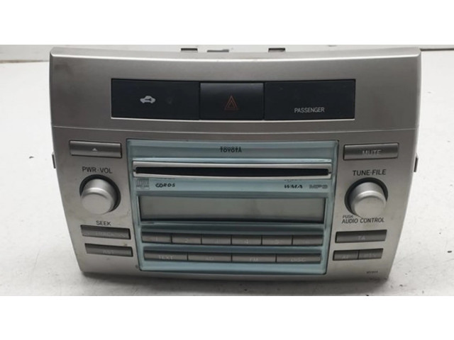 Радио/ проигрыватель CD/DVD / навигация