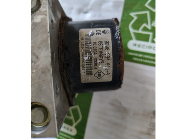 Блок АБС 8200034011-A, 06TEXAAY2   Renault  Twingo I  1994 - 1998 года