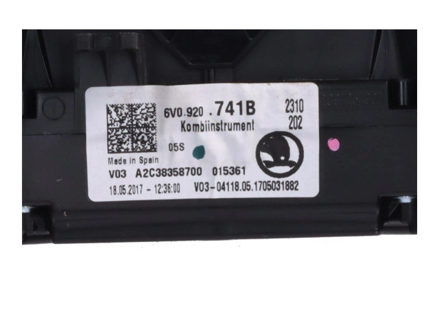 Панель приборов 6V0920741B   Skoda Fabia Mk3 (NJ)       