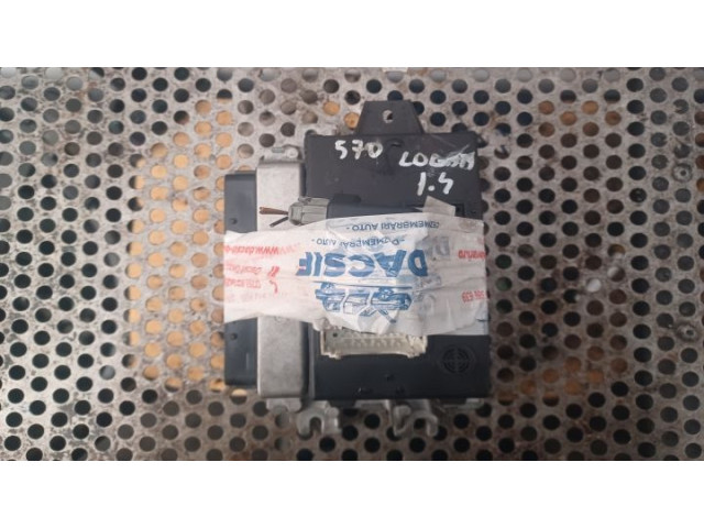 Комплект блоков управления    Dacia Logan I