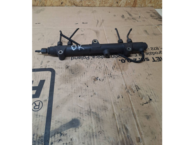 Vstřikovací lišta 0445214041, 000823L2 Chrysler Voyager