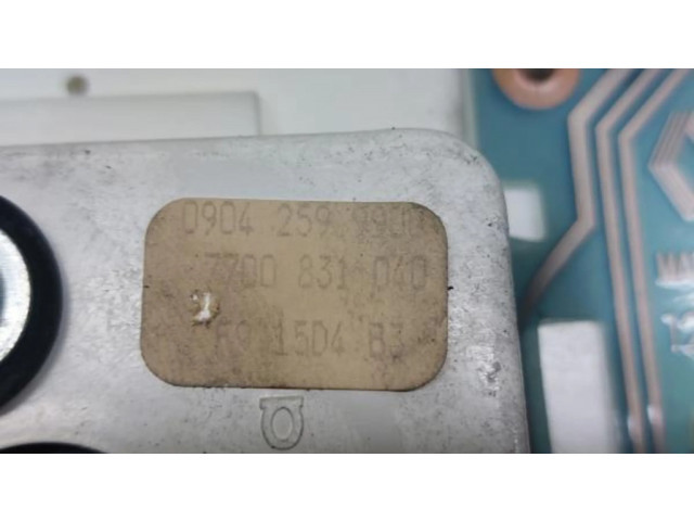 Přístrojová deska  Renault Clio I 1994 7700831040  