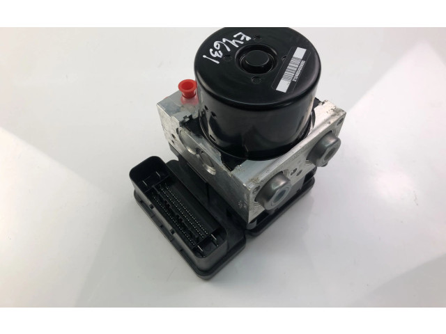 Блок АБС 30681619   Volvo  V70  2008 - 2013 года