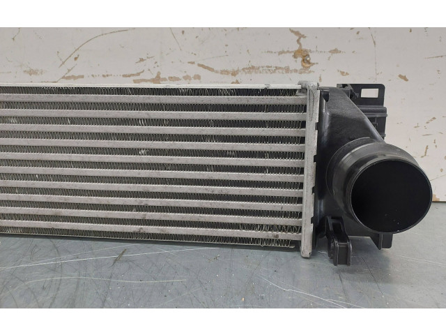 Интеркулер 31686408 Volvo XC40