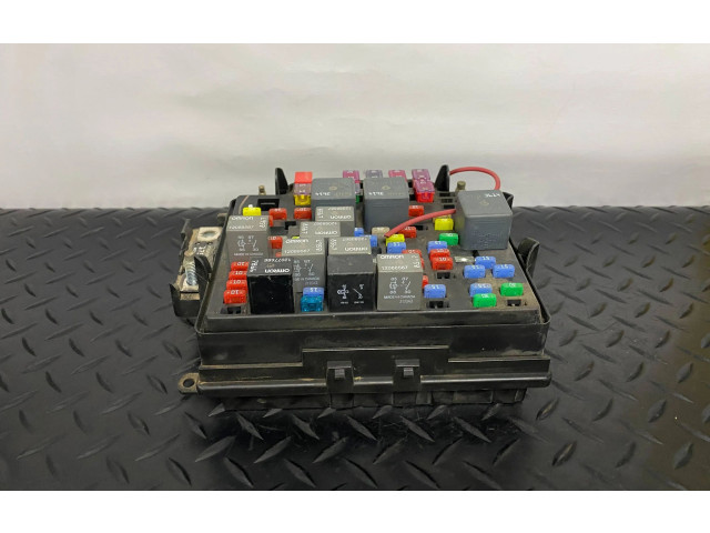 Pojistková skříňka 15216917 Hummer H2 2005