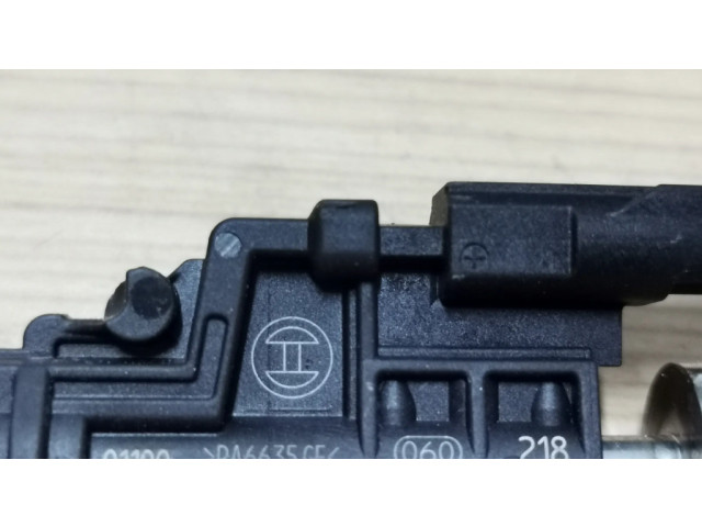 Vstřikovač 7597870, 10213541 BMW 3 GT F34 pro benzínový motor 2.8