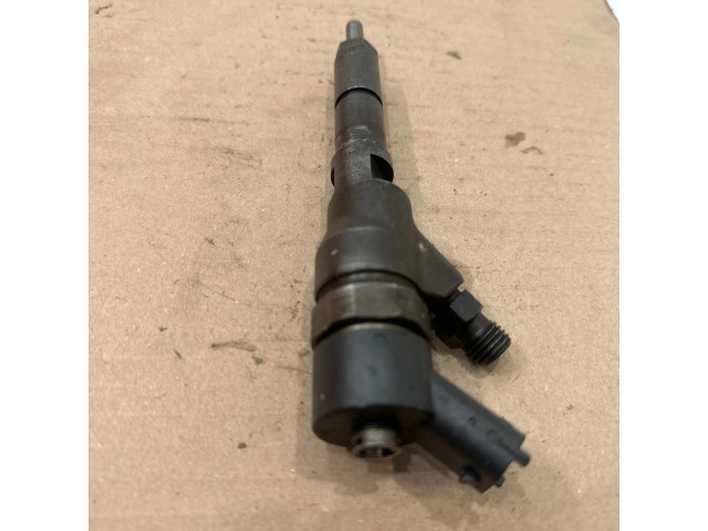 Vstřikovač 0445110076 Peugeot 406 pro naftový motor 2.0