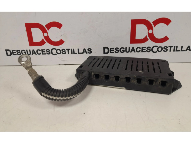 Блок предохранителей 9162323   Volvo XC90    