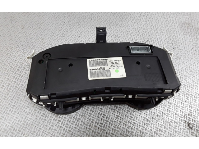 Přístrojová deska Renault Megane II 2004 8200399695A