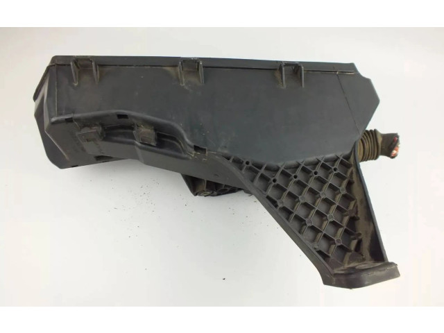 Блок предохранителей  9494210   Volvo XC90    