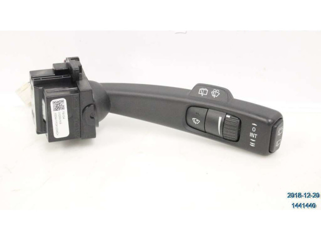 Ручка стеклоочистителей 31264169   Volvo V60