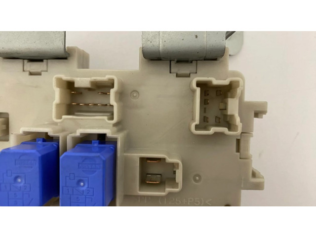 Pojistková skříňka AM60A, 24350AM60A Nissan Murano Z50 2004