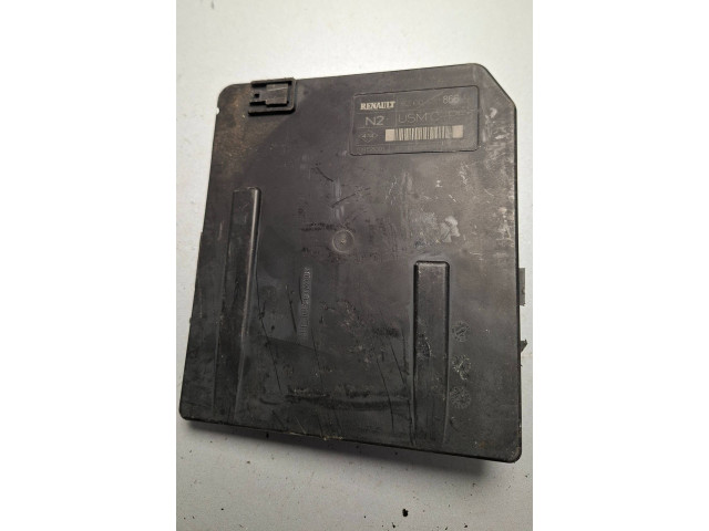 Блок предохранителей 8200481866, 8711010387 Dacia Sandero