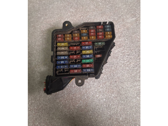 Блок предохранителей Audi A3 S3 8L