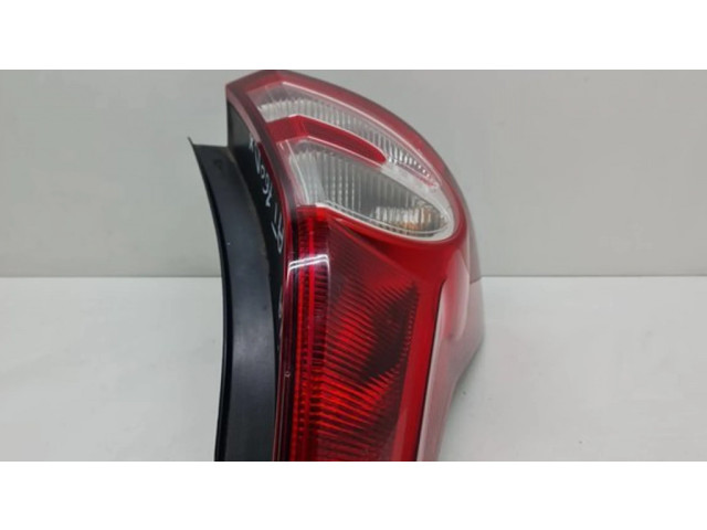 Задний фонарь 8200734825, 62421001 Dacia Sandero