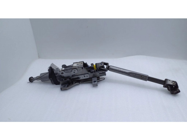 Крестовидная связь оси рулевого колеса