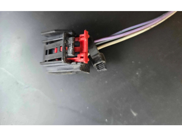 Zpětné zrcátko Volkswagen Caddy 2005 010718