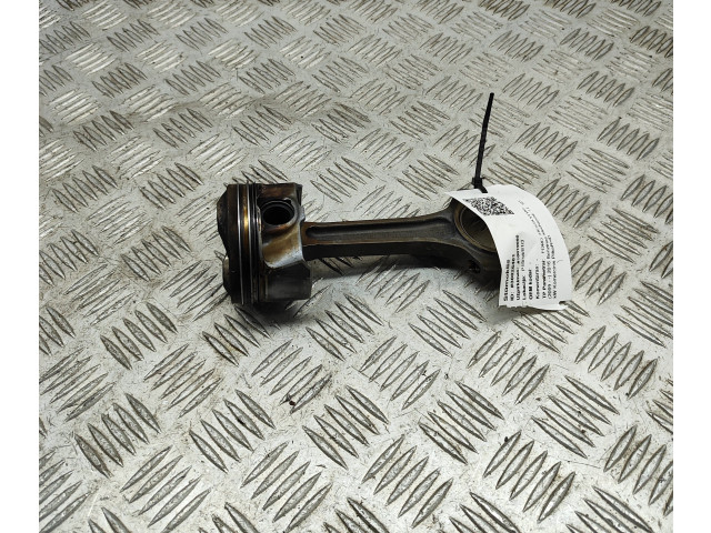 Píst Ford Fiesta YYJB