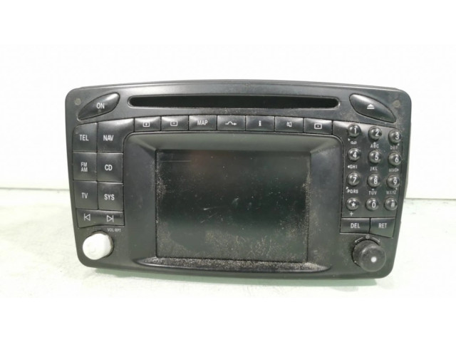 Радио/ проигрыватель CD/DVD / навигация