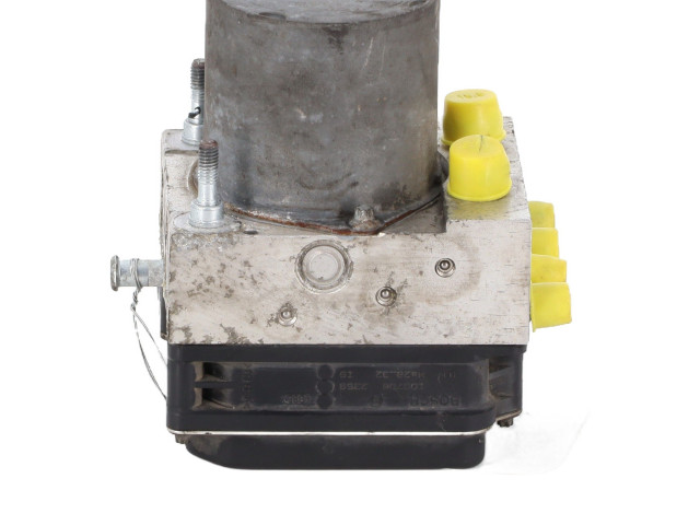 Блок АБС 440500F030 Toyota Corolla Verso E121 2001 - 2004 года