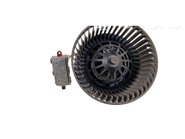 Вентилятор печки    GV6118456, GV6118456AA   Ford Escape III