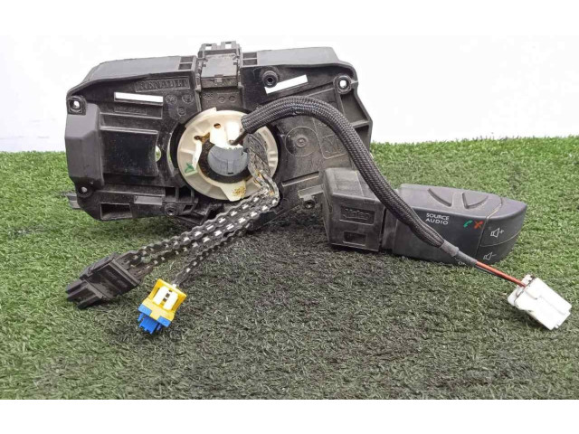 Подушка безопасности водителя    Renault Trafic III (X82)