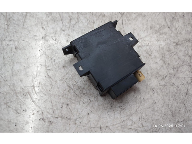 Блок управления 0682   Peugeot 5008