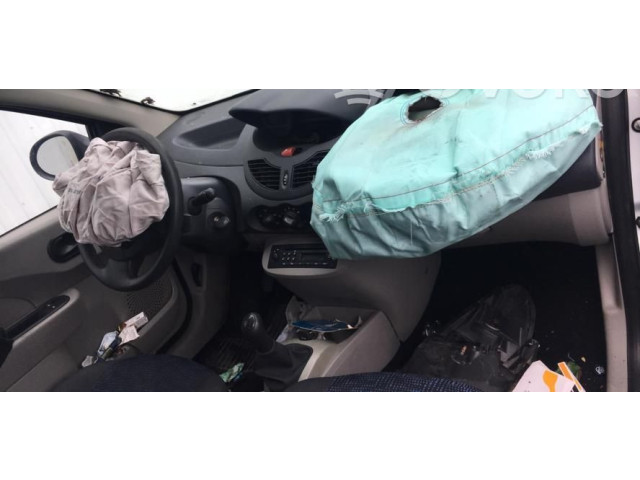 Генератор 231008578R Renault Twingo II