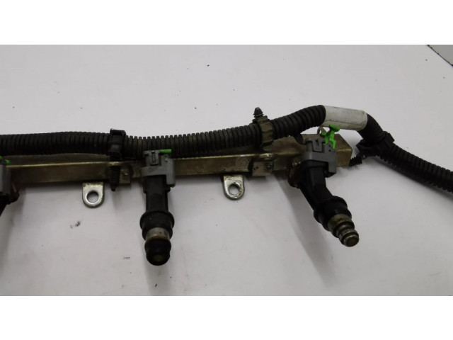 Vstřikovač 95702161021A Saab 9-7X pro benzínový motor 4.2