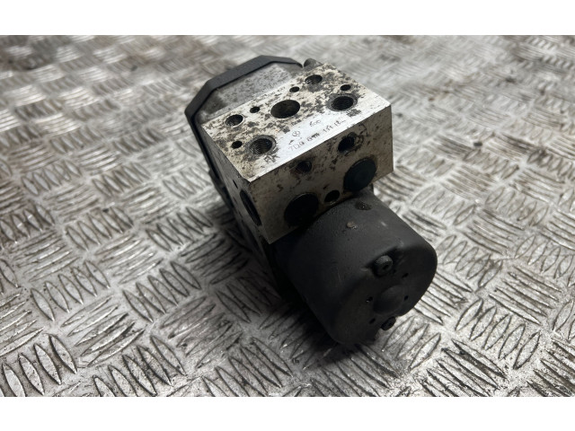 Блок АБС 7D0614111B Volkswagen Transporter - Caravelle T4 1991 - 2003 года