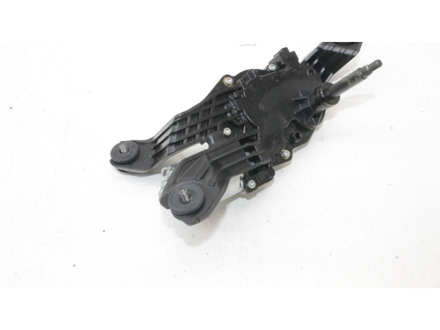 Моторчик заднего дворника 98700AT000 KIA Niro