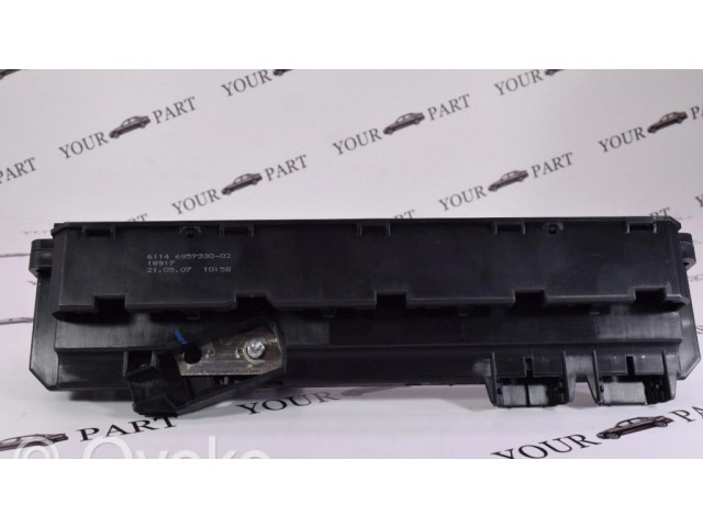 Pojistková skříňka 6957330 BMW M5 2006