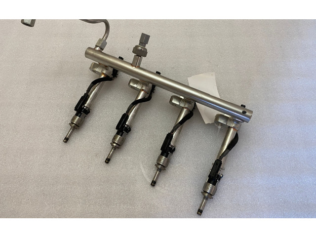 Vstřikovač 31432778, 31478555 Volvo XC60 pro benzínový motor 2.0