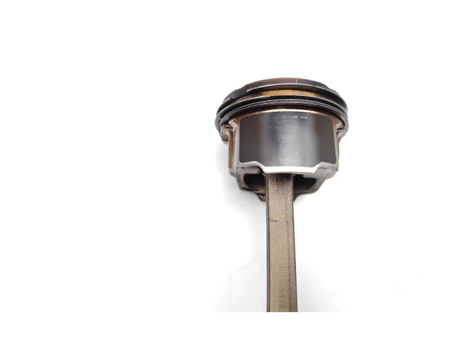 Поршень с шатуном 55263624;EAQ 55263624, EAQ Jeep Compass