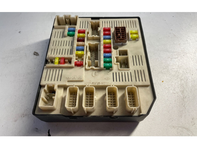   Pojistková skříňka 284B65904R, 519225700   Renault Megane III 2010