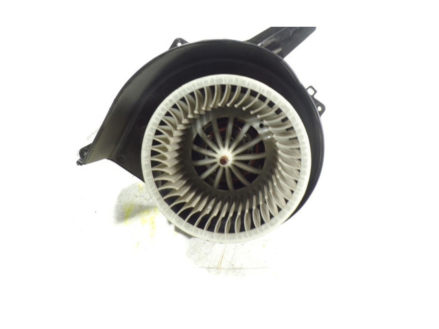 Вентилятор печки 6R1819015 Skoda Fabia Mk3 (NJ)