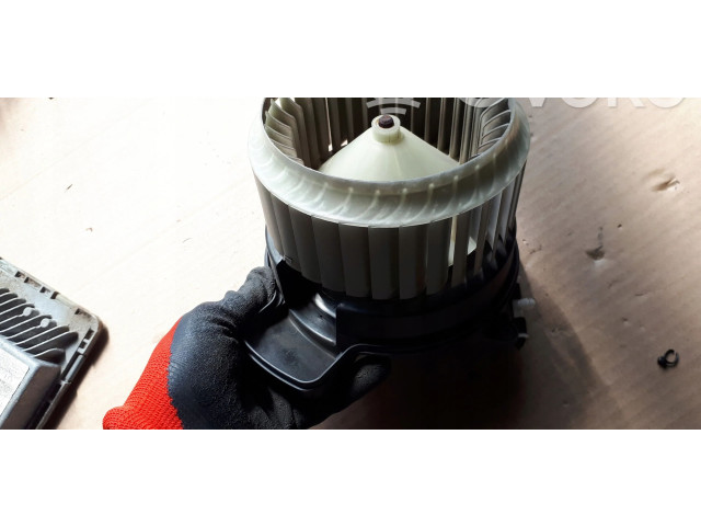 Вентилятор печки 4H1820021B Audi A7 S7 4G