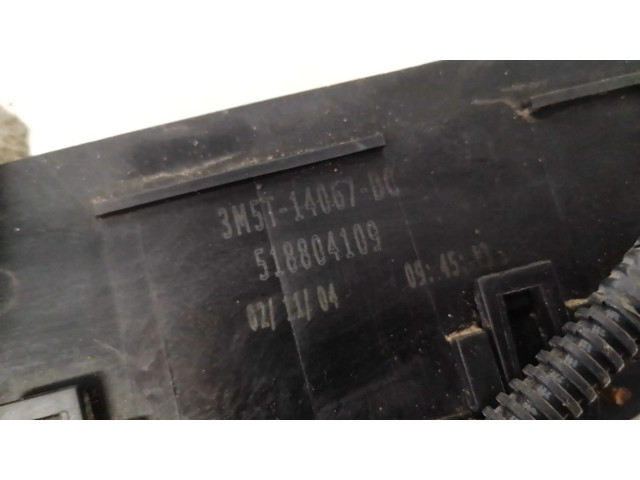 Pojistková skříňka 3m5t14067bc, 3m5t-14067-bc Ford Focus 2004