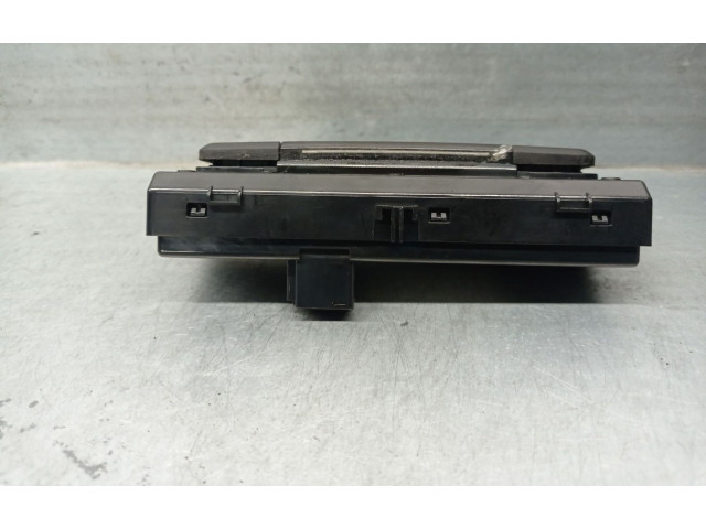 Дисплей    3V0919201, 905027321571   Skoda Superb B8 (3V)