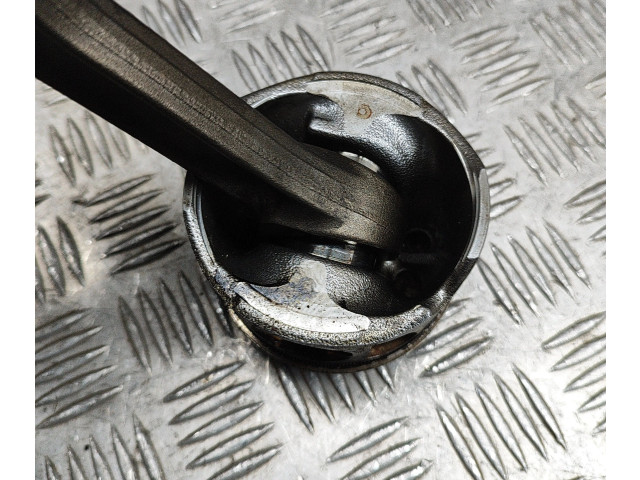  Поршень    Jeep Renegade  