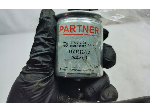 Топливная рампа 67R010973, 000044   Volkswagen Polo III 6N 6N2 6NF  