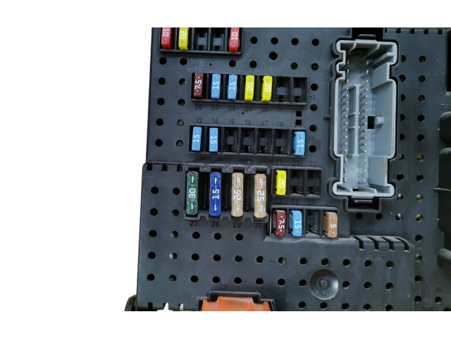 Блок предохранителей 30728512, 06W232   Volvo XC90    